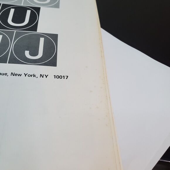 Student Handbook for AVT Introductory Typing 1 by Wanda W Roderick Spiral 1970 - Picture 9 of 12